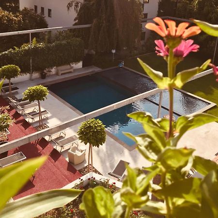 Goldfinger + Suites Lana Exterior photo
